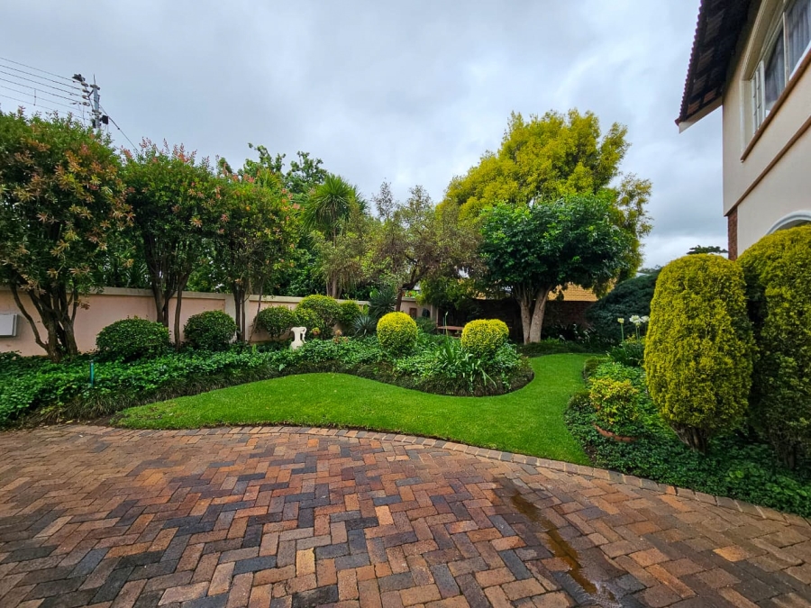 4 Bedroom Property for Sale in Van Der Hoff Park North West